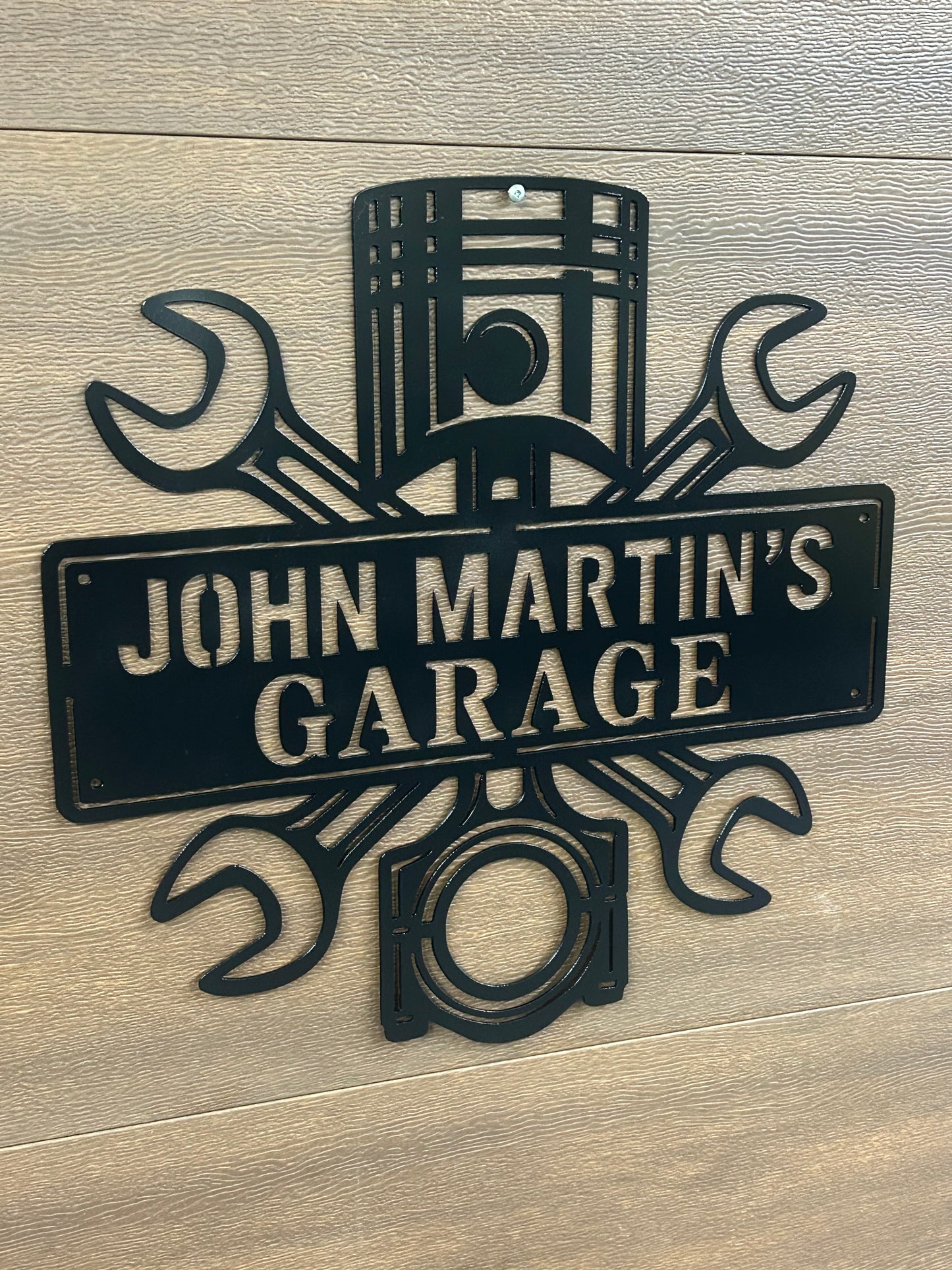 Panneau de garage personnalisé en métal « Ses outils, ses règles »