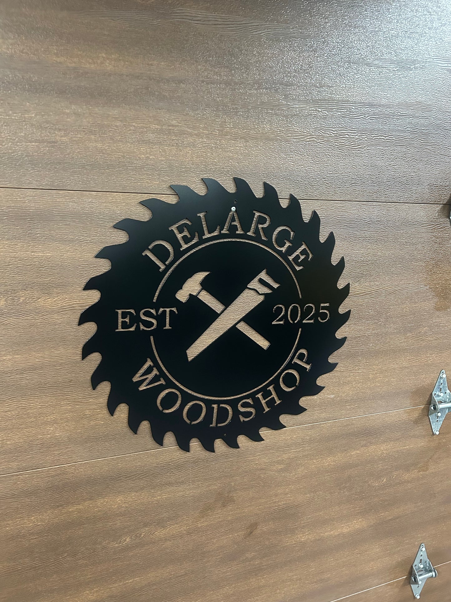 Panneau de garage personnalisé en métal « Ses outils, ses règles »