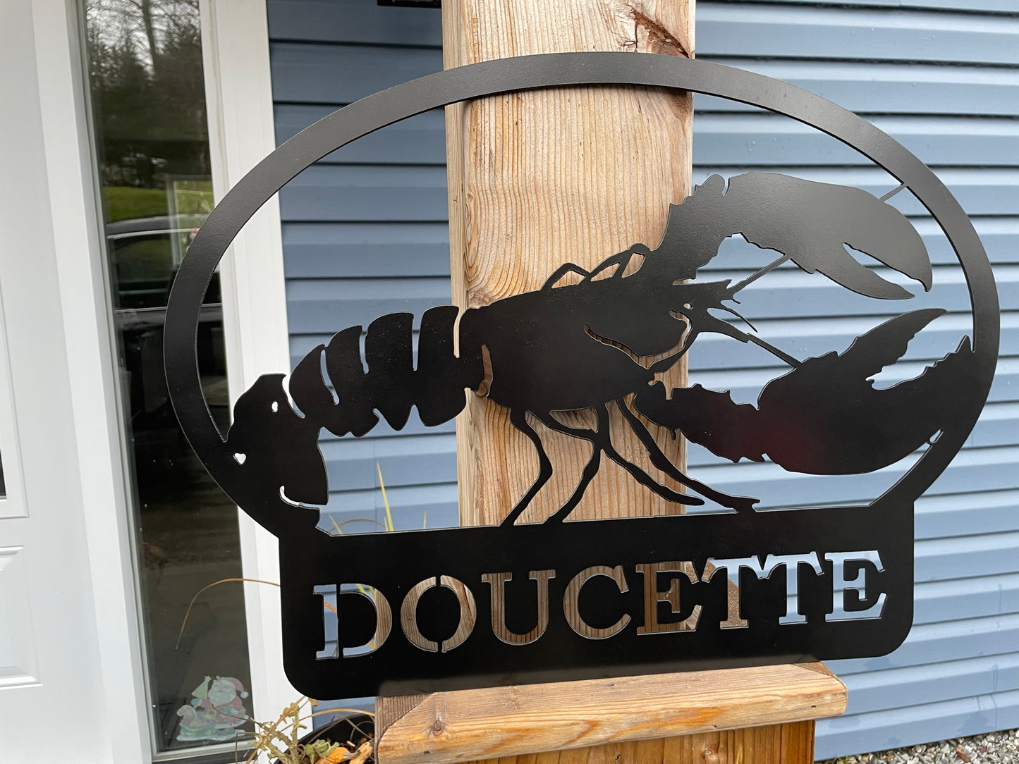Custom Metal Oval Lobster Sign