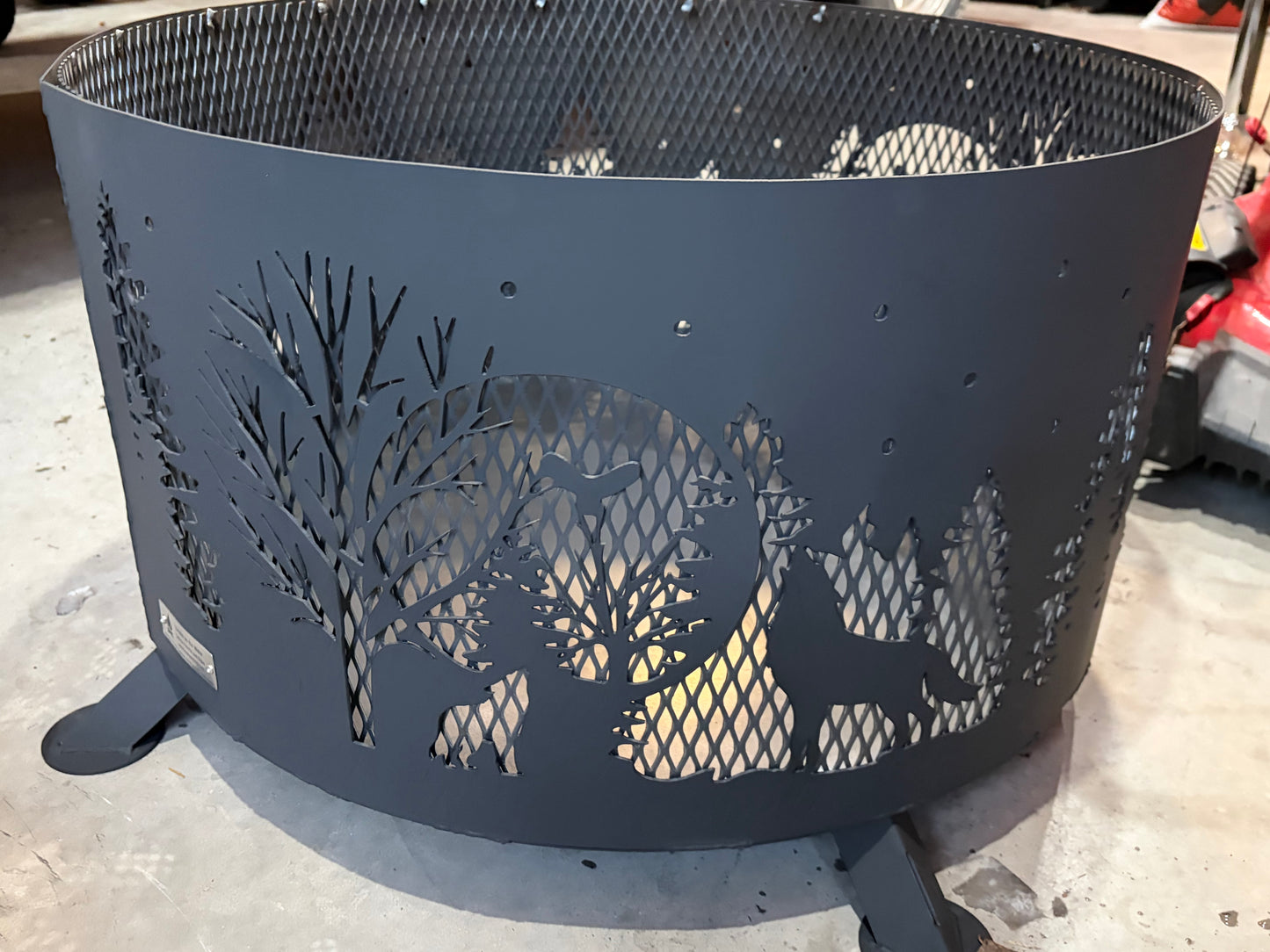 Wolf Forrest Scene Fire Ring